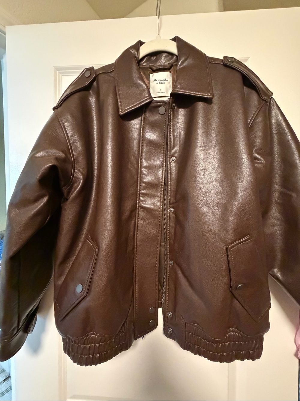 NWT Viral Abercrombie & Fitch Brown Leather Bomber Jacket